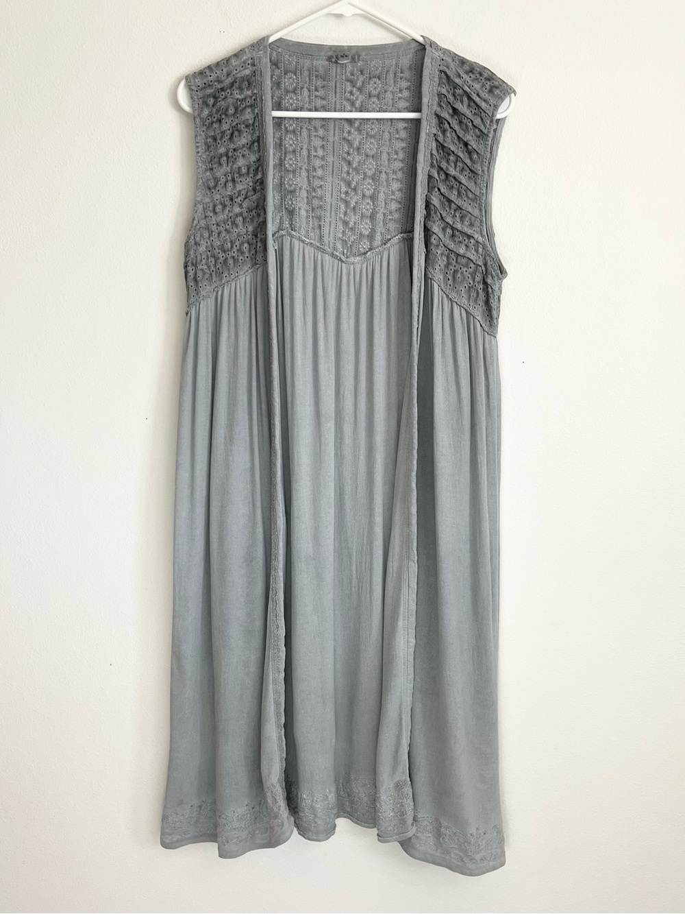 POL Eyelet Embroidered Duster S Vest Sleeveless Cardigan Boho Festival JFT476